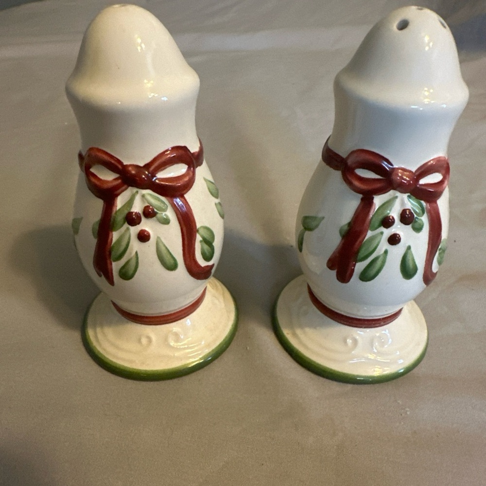 Nikko Holiday Ceramic Salt and Pepper Shakers with Red and Green Accents